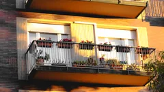 Diskuse o poplatku za balkon ukazuje limity ve vnímání vlastnictví