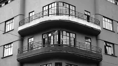 Balkon v centru pozornosti: další městský poplatek může přijít i k vám